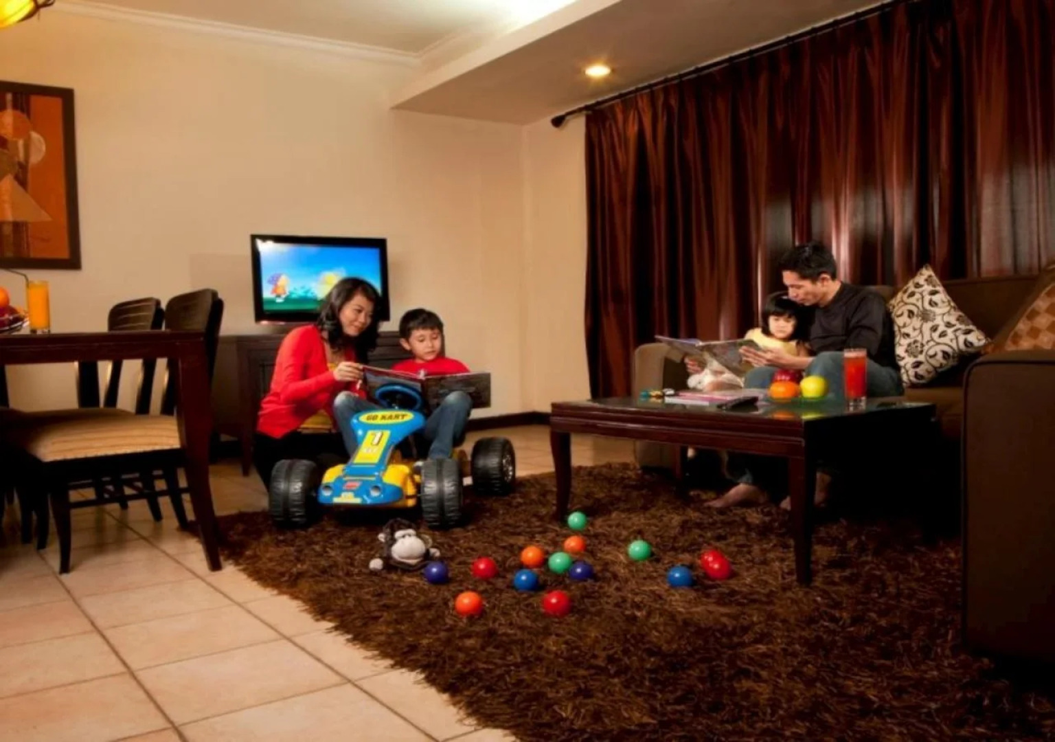 Grand Tropic Suites Hotel