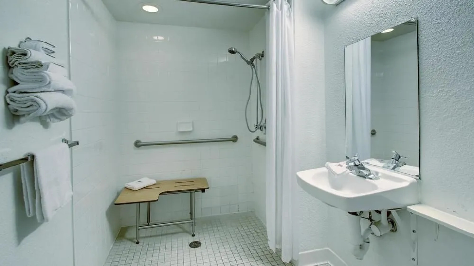 Motel 6 Manhattan Kansas