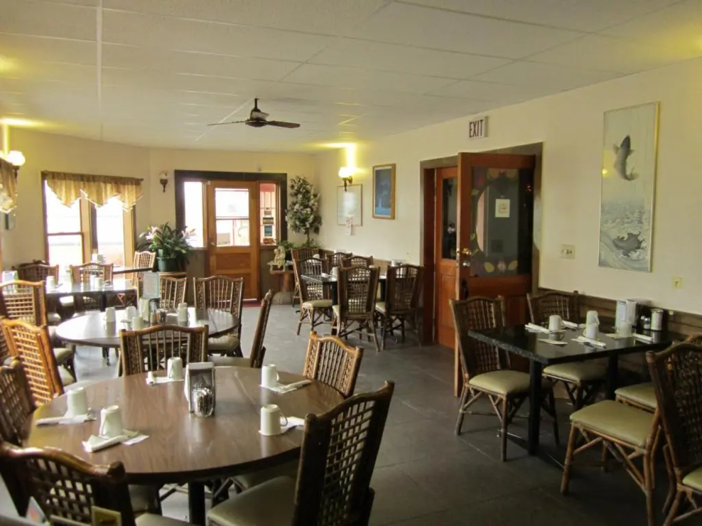 Kluane Park Inn