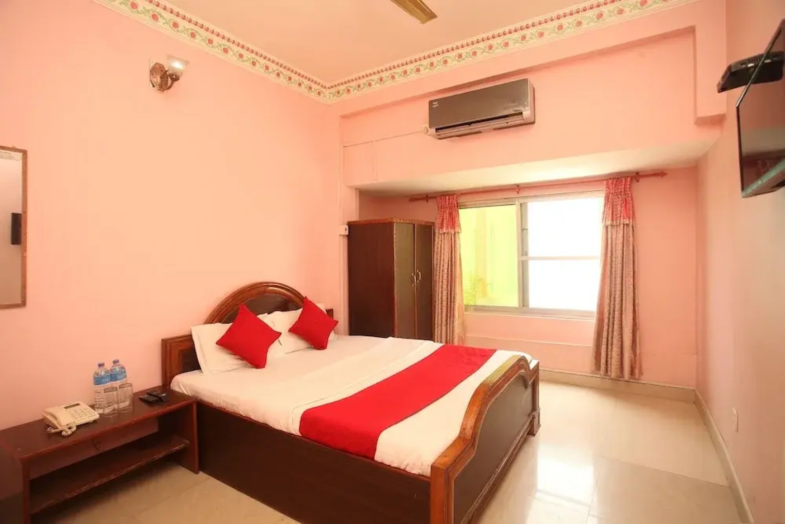 OYO 366 Hotel Anmol