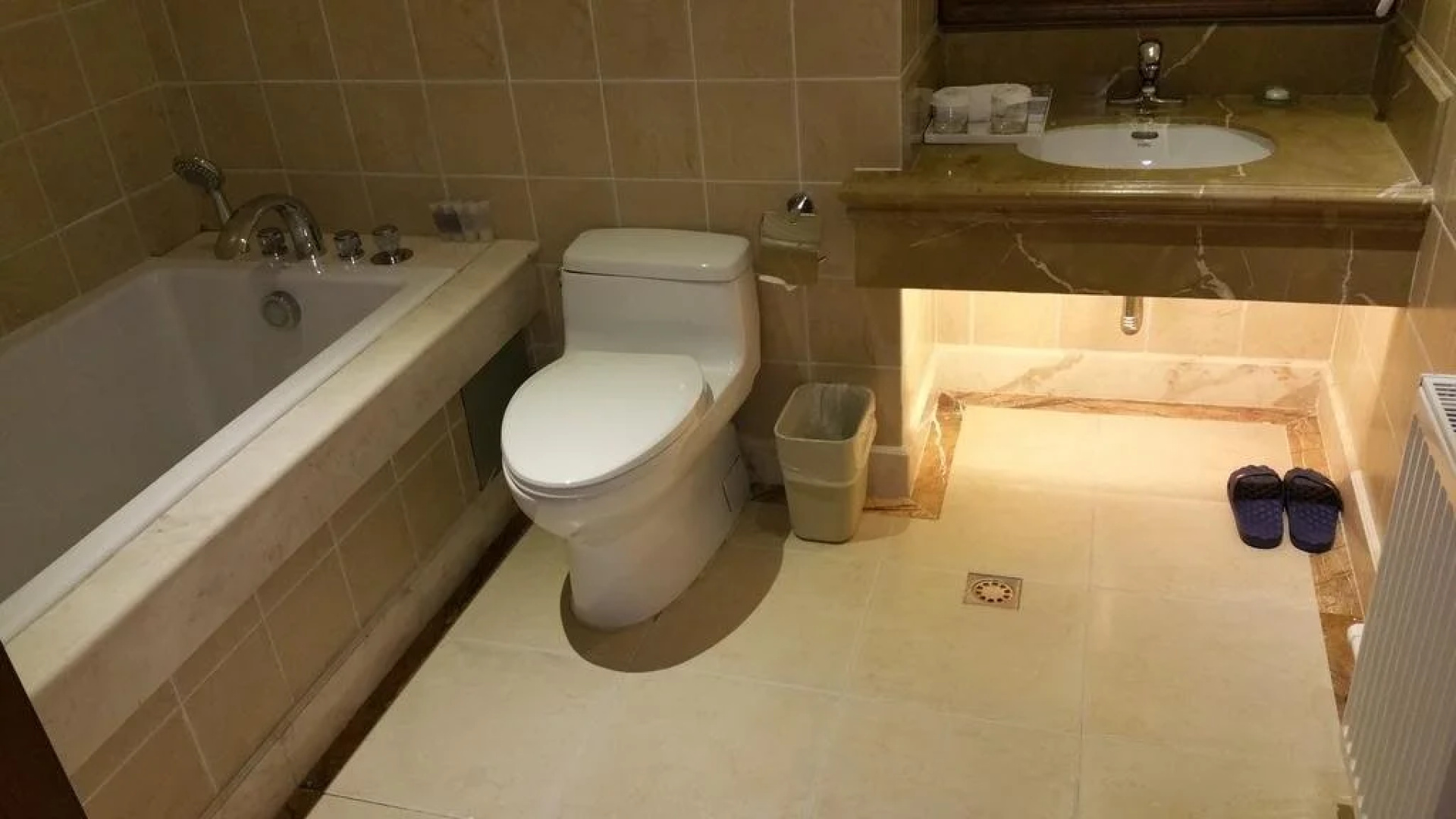 Dalian Liaowu Hotel Conference Center