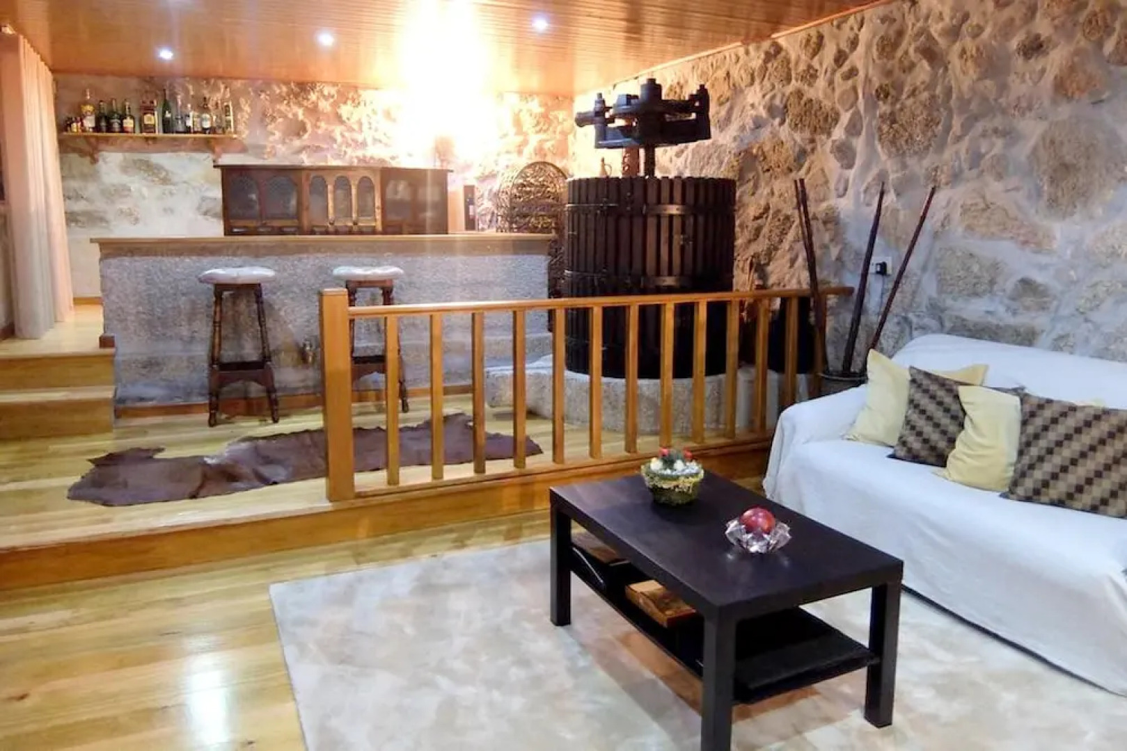 Villa With 2 Bedrooms in Lousada, With Wonderful Lake View, Private Pool, Enclosed Garden