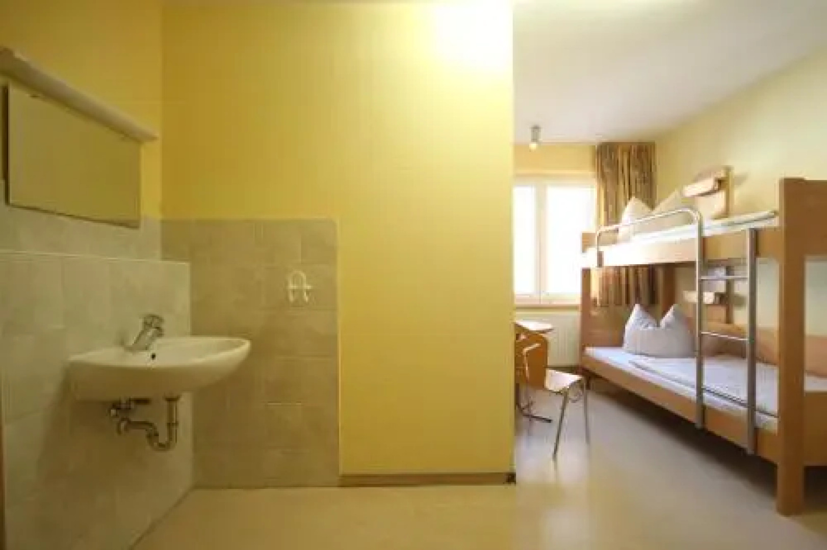 DJH Jugendherberge Warnemünde