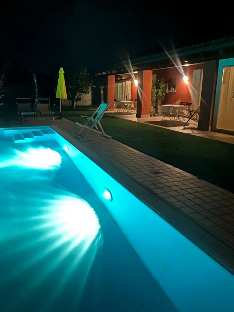 Room in Studio - Studio Apartment With Kitchen in one Room