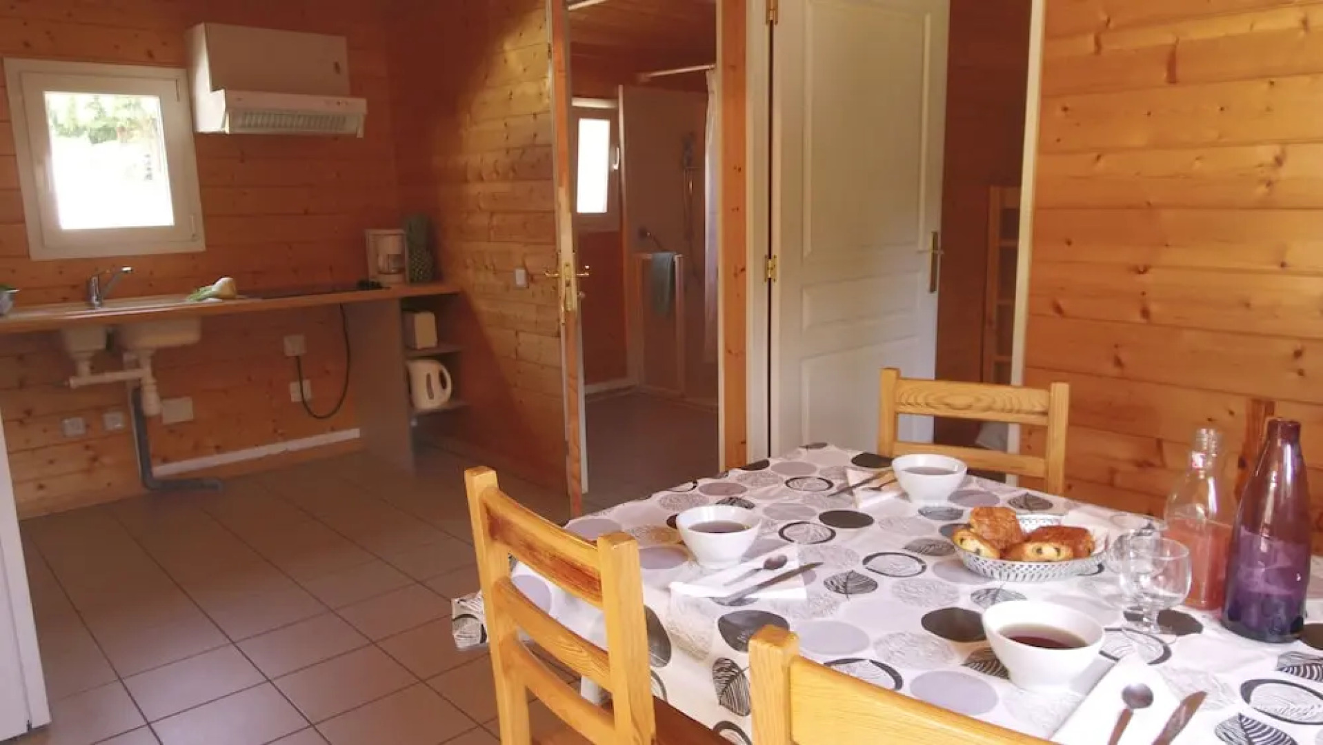 VVF Lac d'Eguzon, Eguzon Chantôme