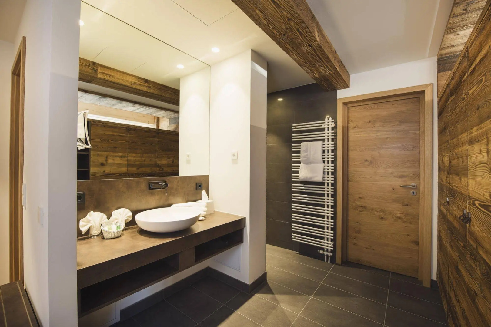 Torghele's Wald & Fluh