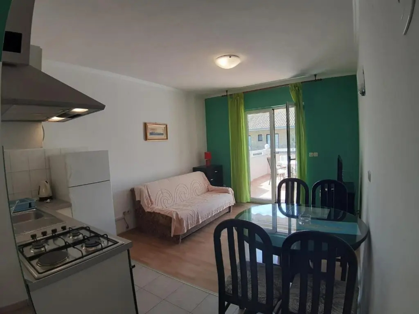 Apartments and Rooms Dobrila