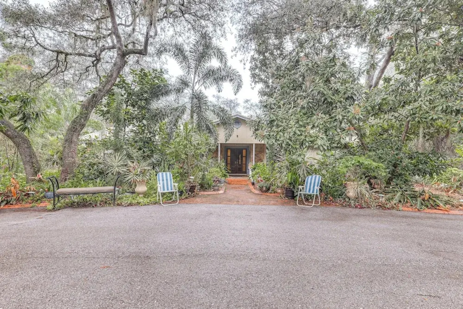 Spacious Brandon Home: 10 Mi to Downtown Tampa!