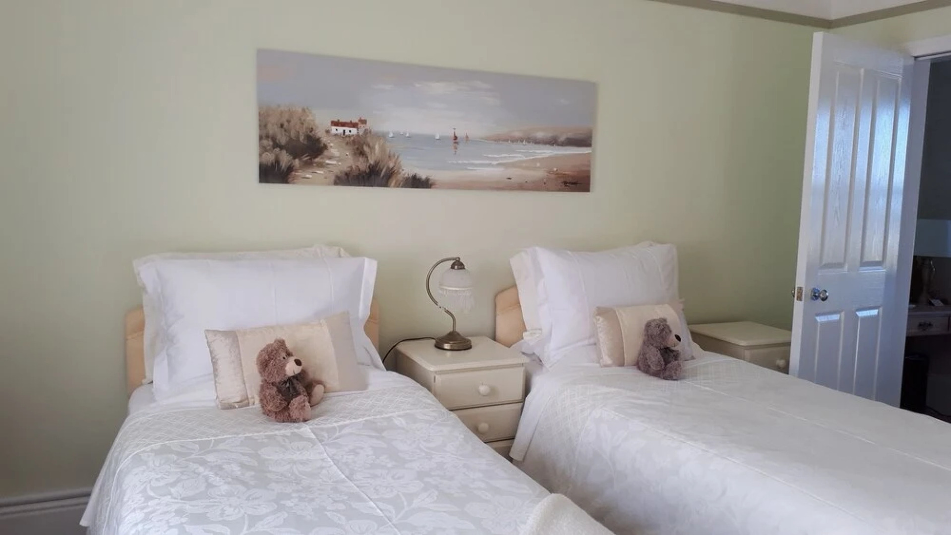 Min Y Don Guest House