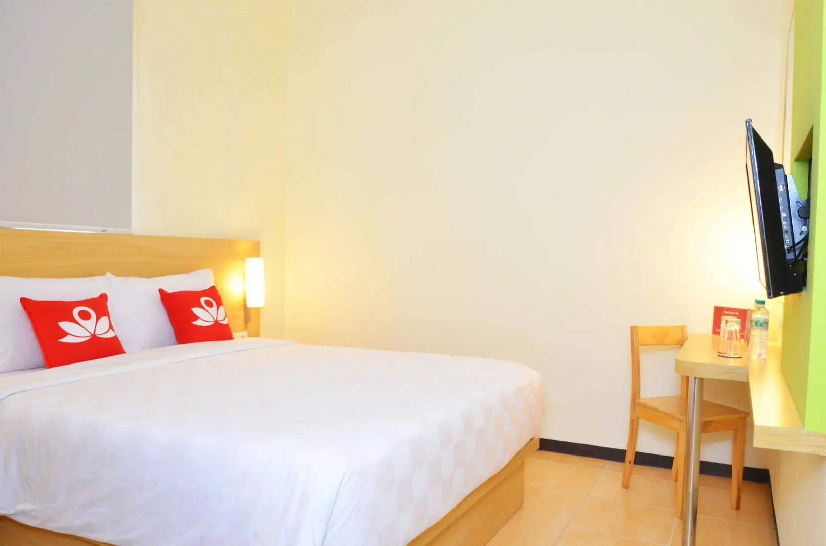 ZEN Rooms Raya Rungkut