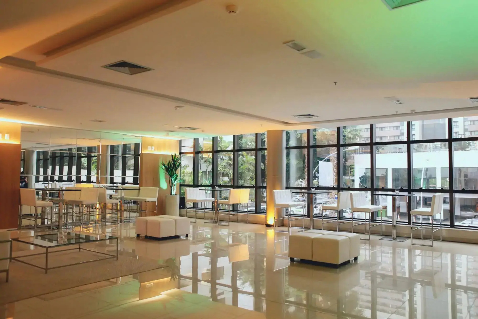 Cullinan Hplus Premium