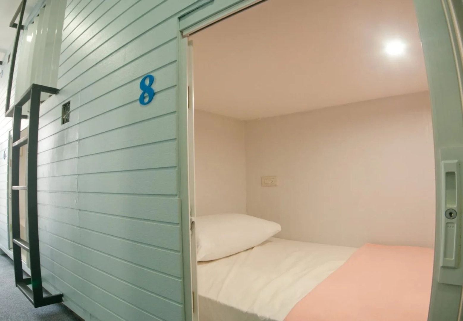 Hotel Capsule Suratthani