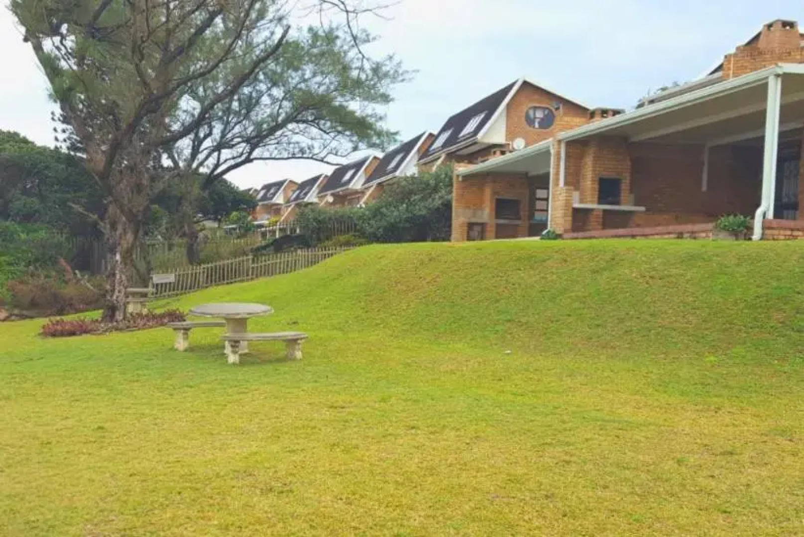 C-Side Apartment Hibberdene