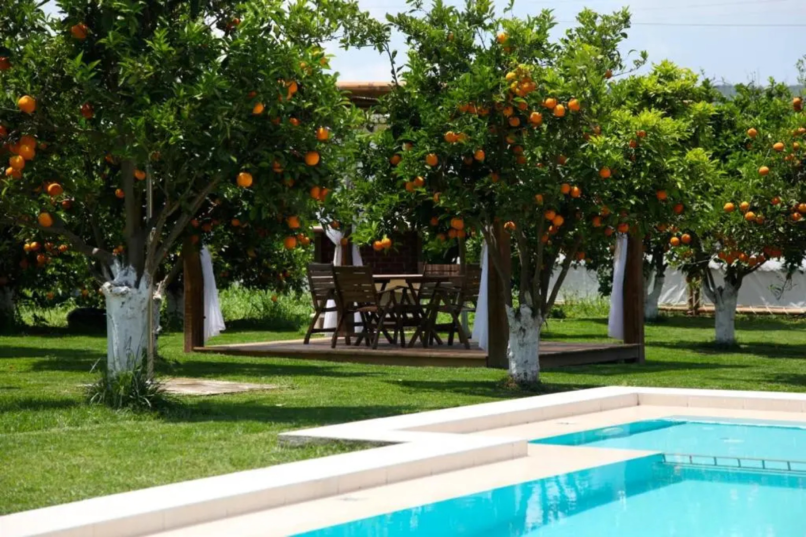 Neriana Villa - Garden Paradise