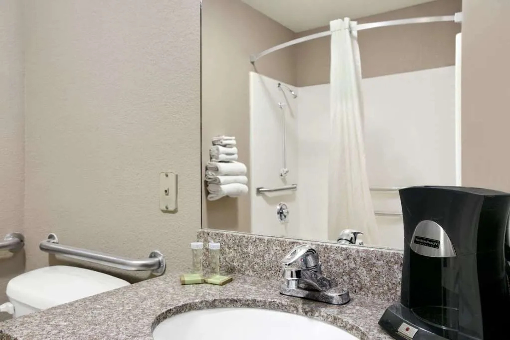 Super 8 Stafford/Springfield Area