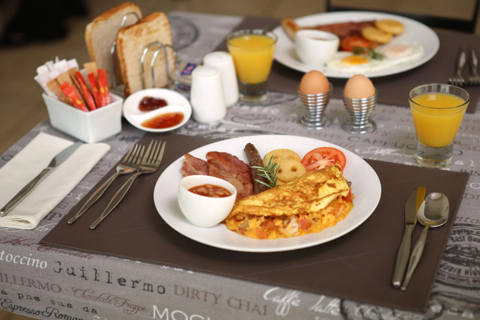 Bar T Nique Guest House