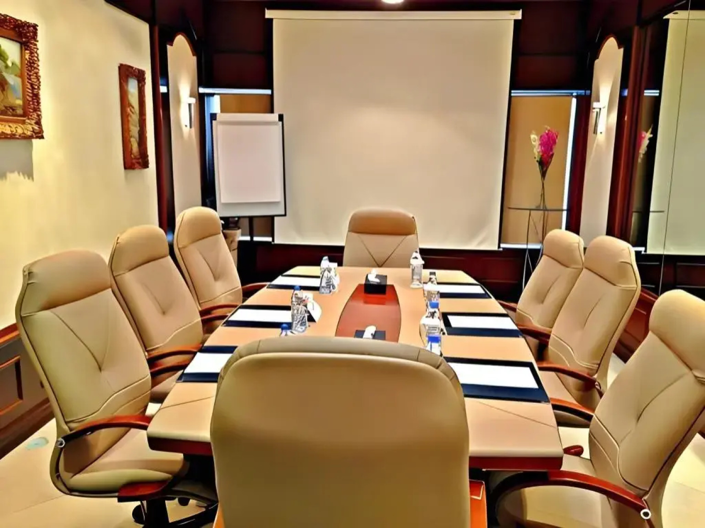 Royal Concorde Hotel & Suite