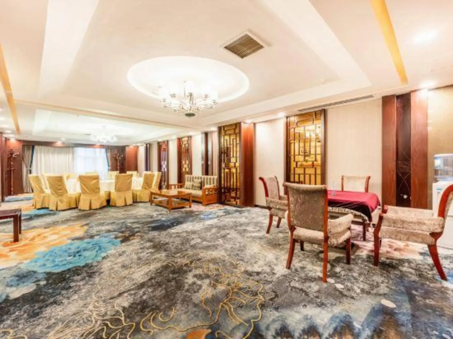 Pengcheng International Hotel