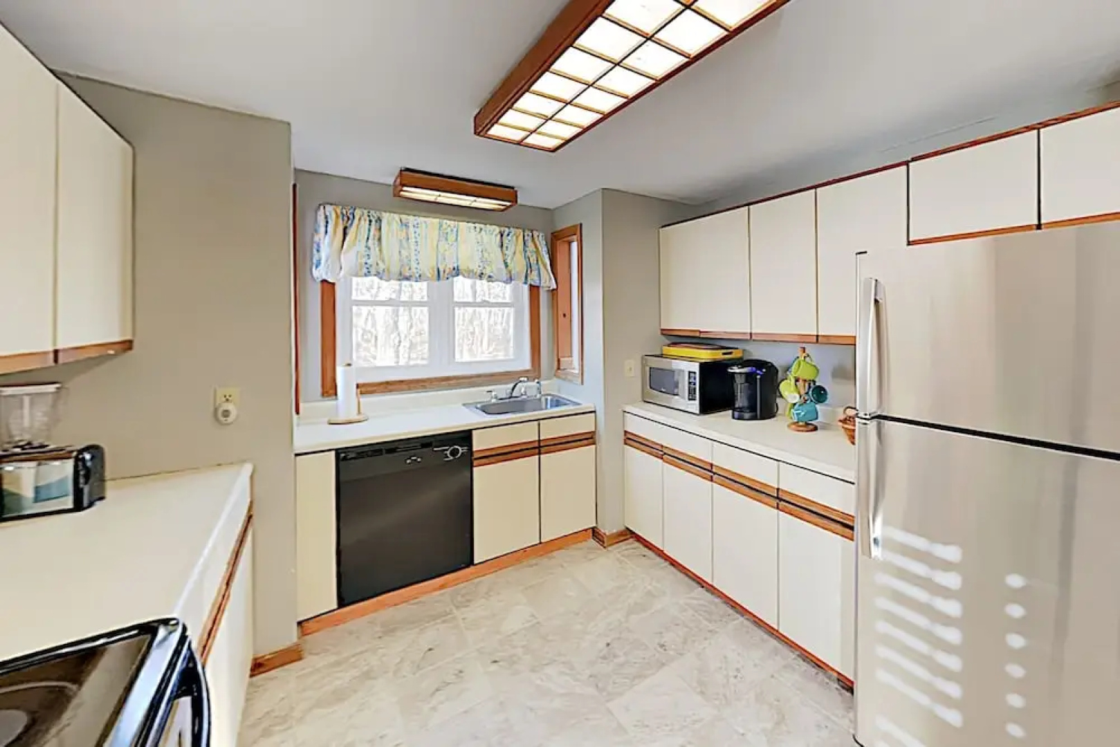 New Listing! Tranquil W/ Deck, Near Beach 4 Bedroom Home