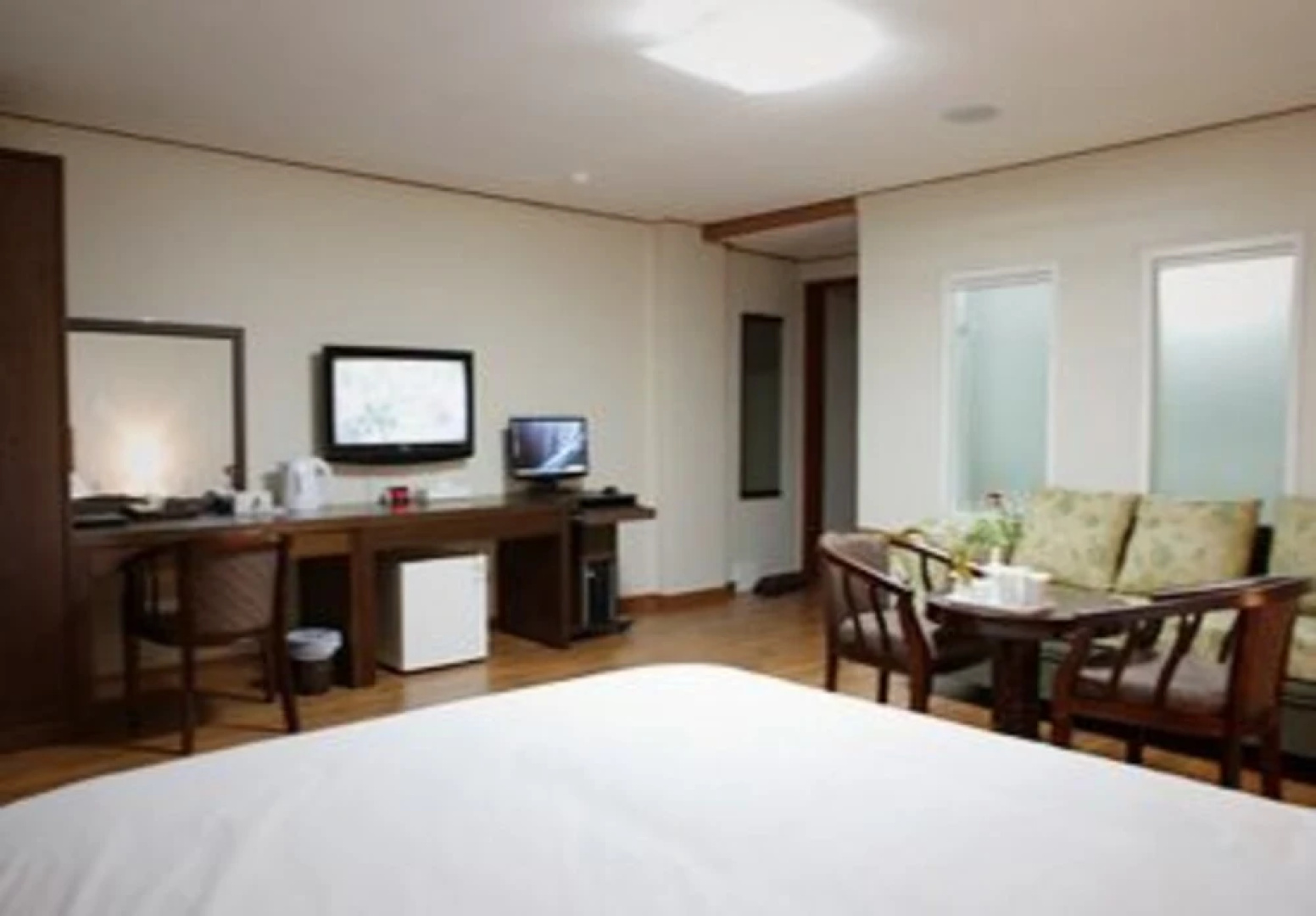 Yes Hotel