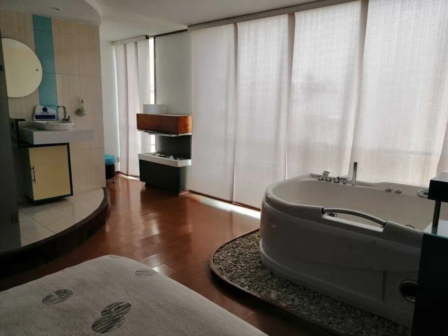 Hotel Torre De Cristal