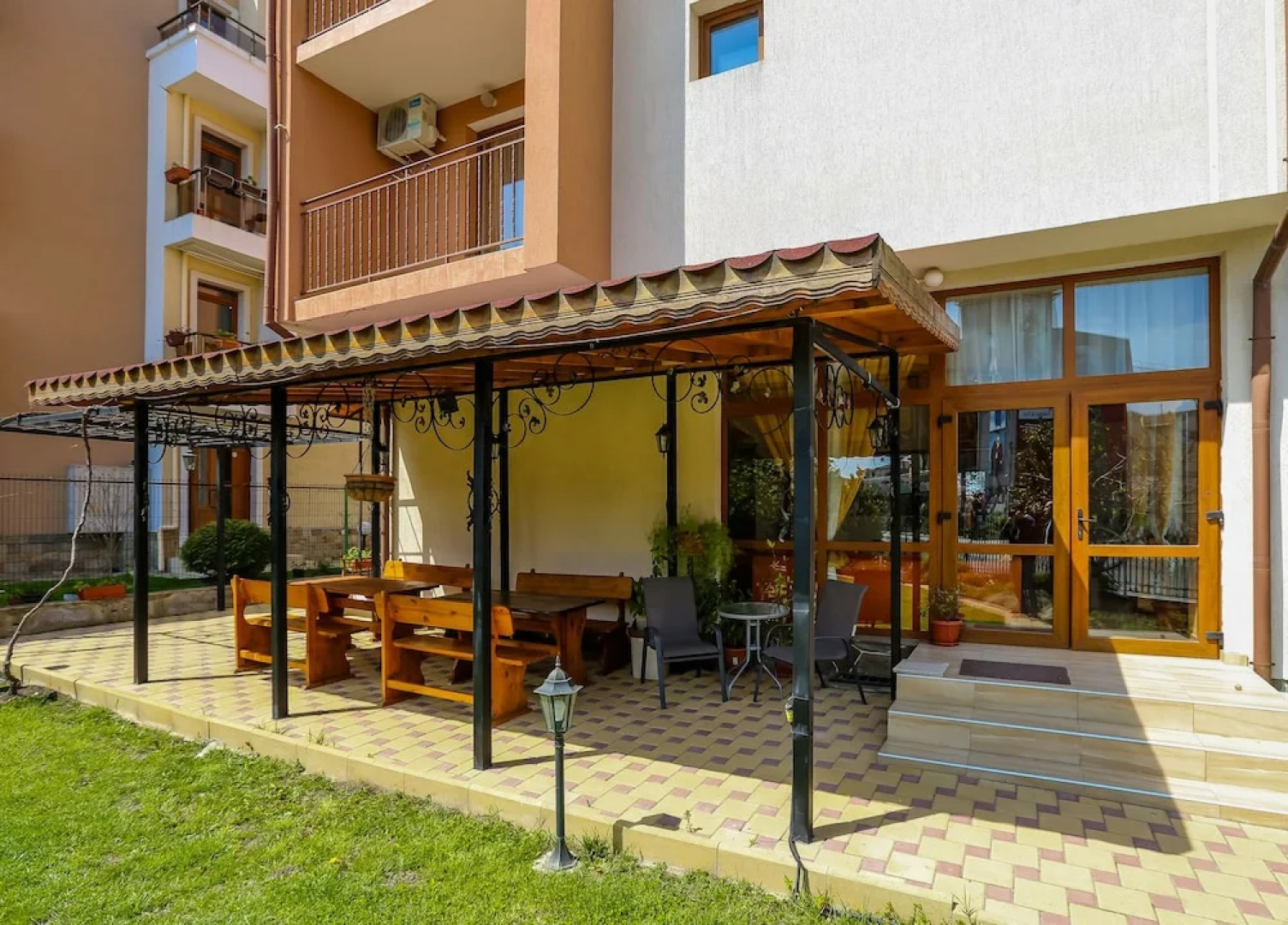 1 Bedroom Apartment in Dafinka Guest House