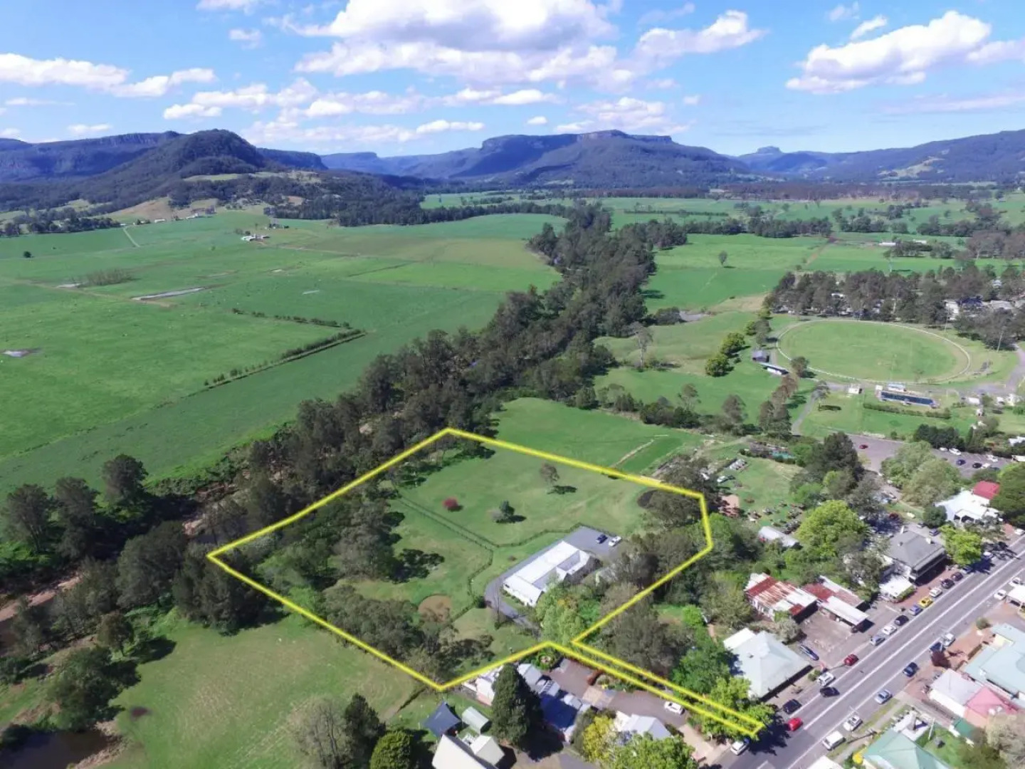 Rivermist - Luxury 6 bedrooms & 6 bathrooms!