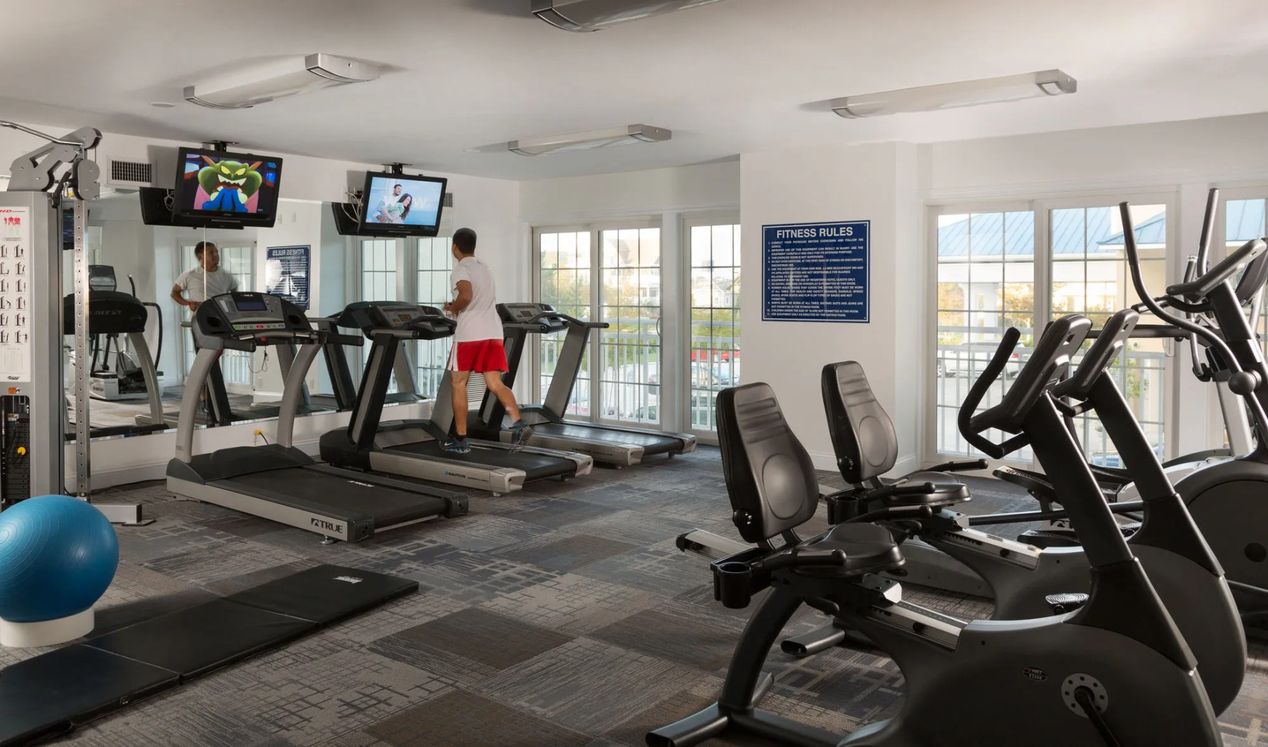 La Mer Beachfront Resort