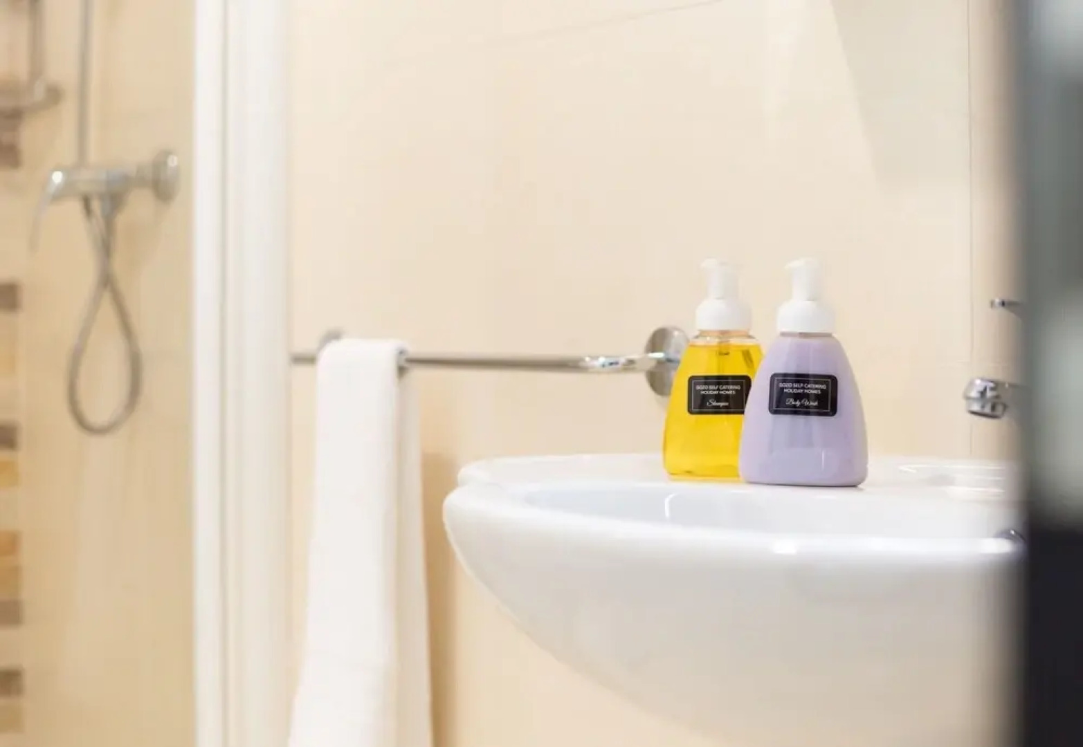 Harbour Views Gozitan Villa + Shared Pool