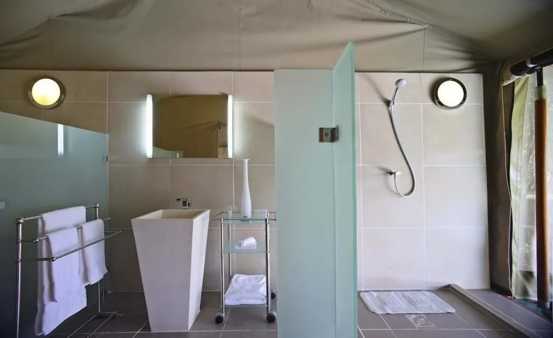 Ngerende in the Wild Riverview