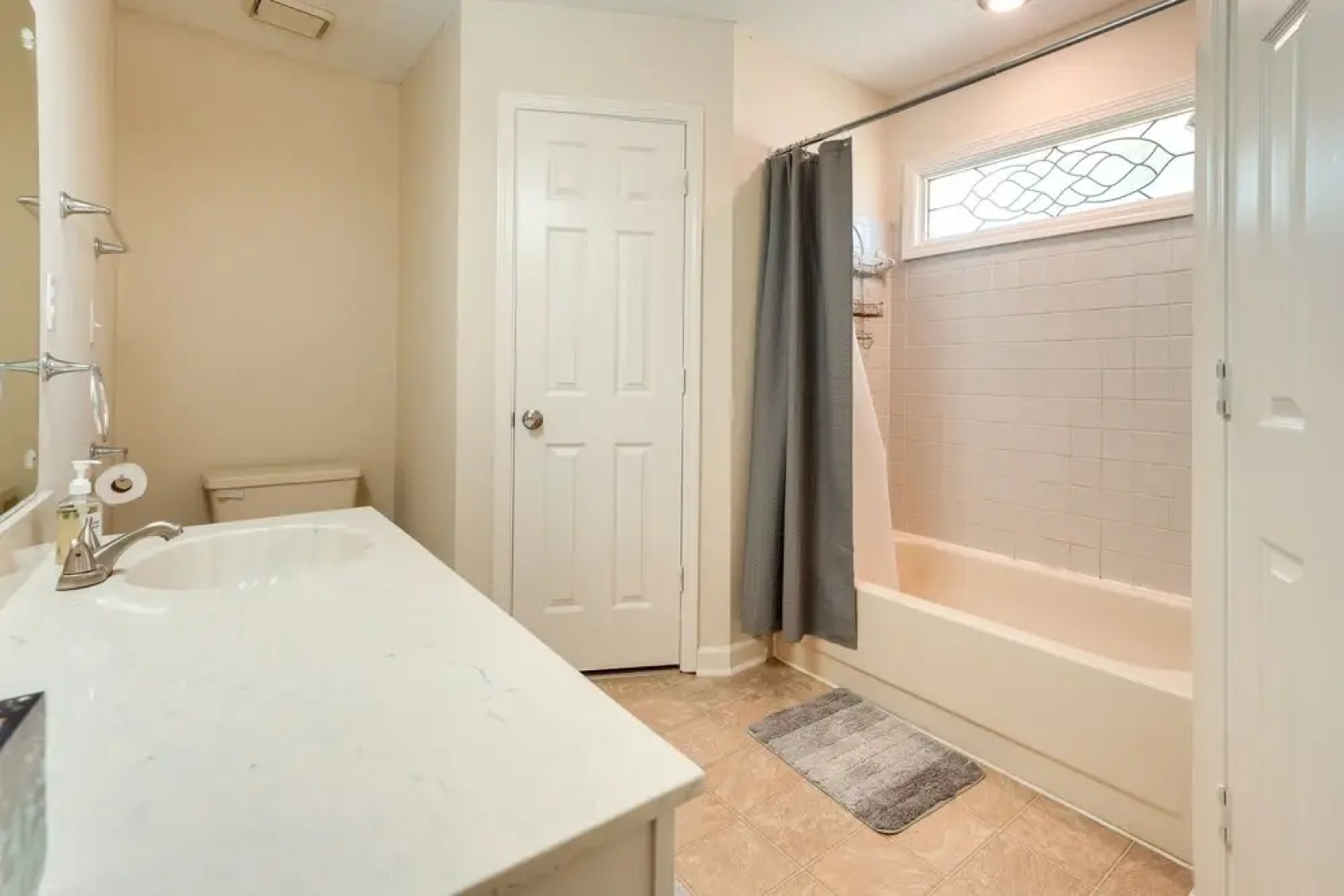 Southaven Vacation Rental ~ 10 Mi to Graceland!