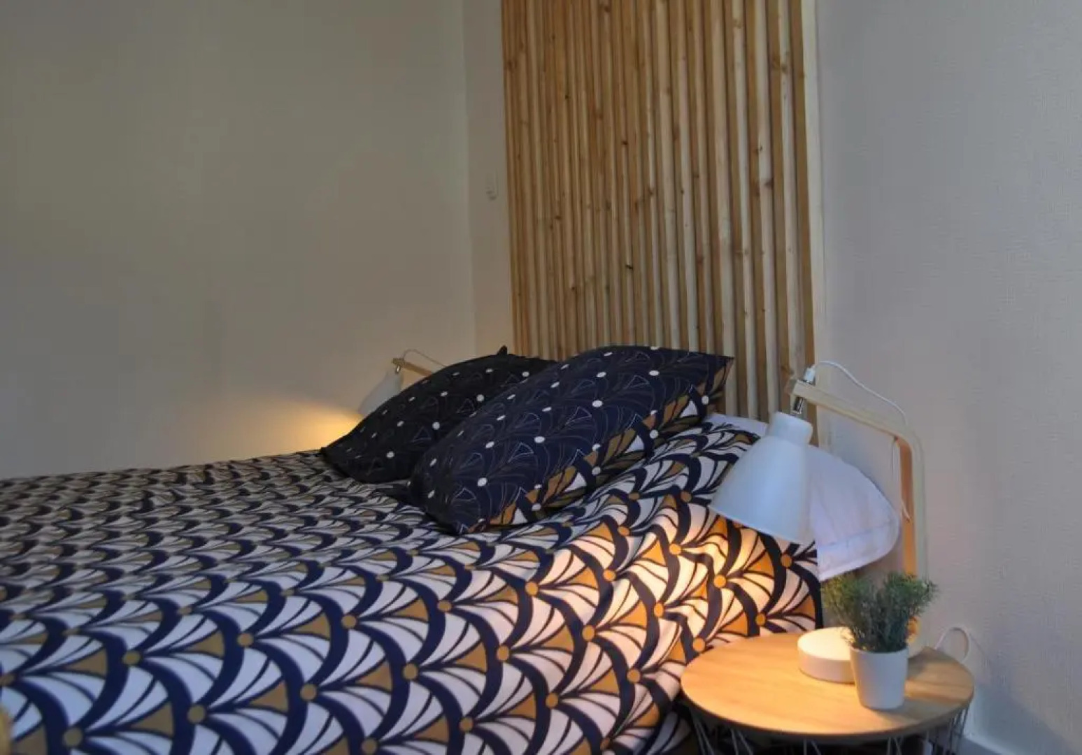 SEJOURAIXLESBAINS - Appartements Confidence hyper centre calme