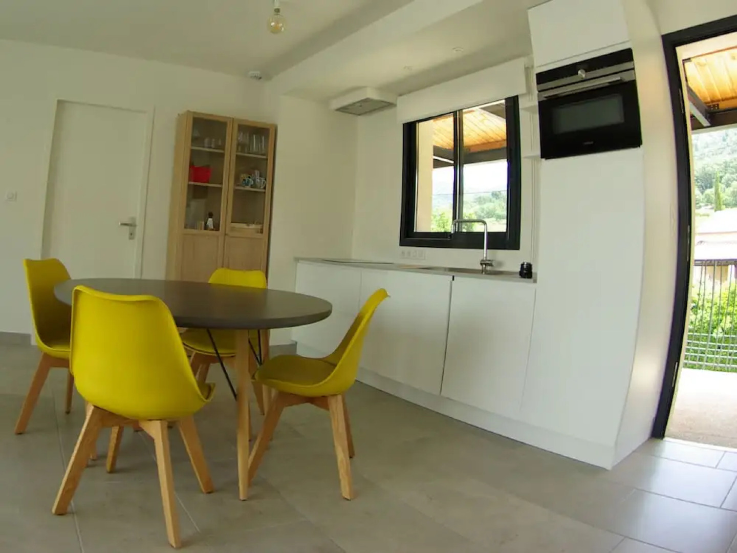 Attractive Holiday Home in Malaucène With Terrace