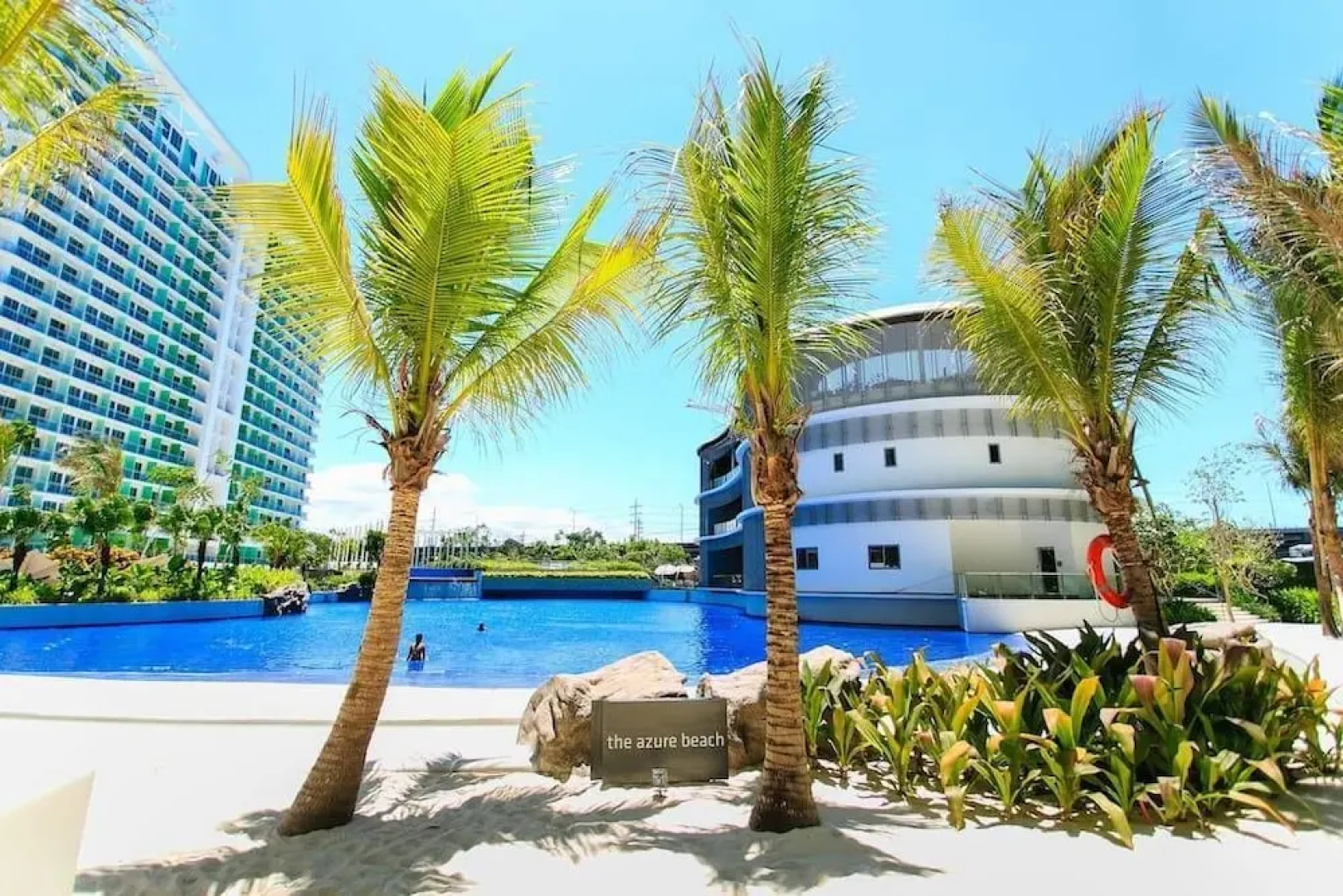 Azure Urban Resort HostedbyCes