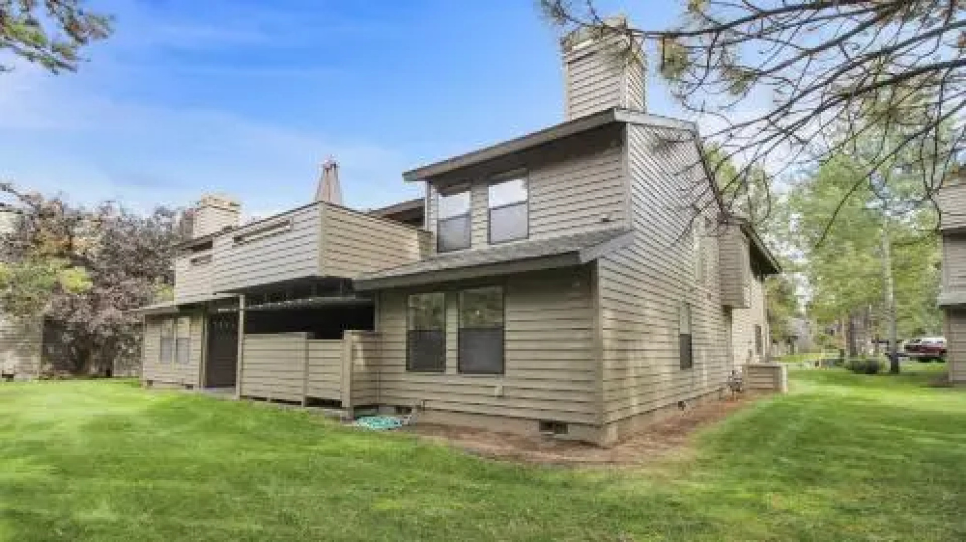 Fairway Village Condominiums