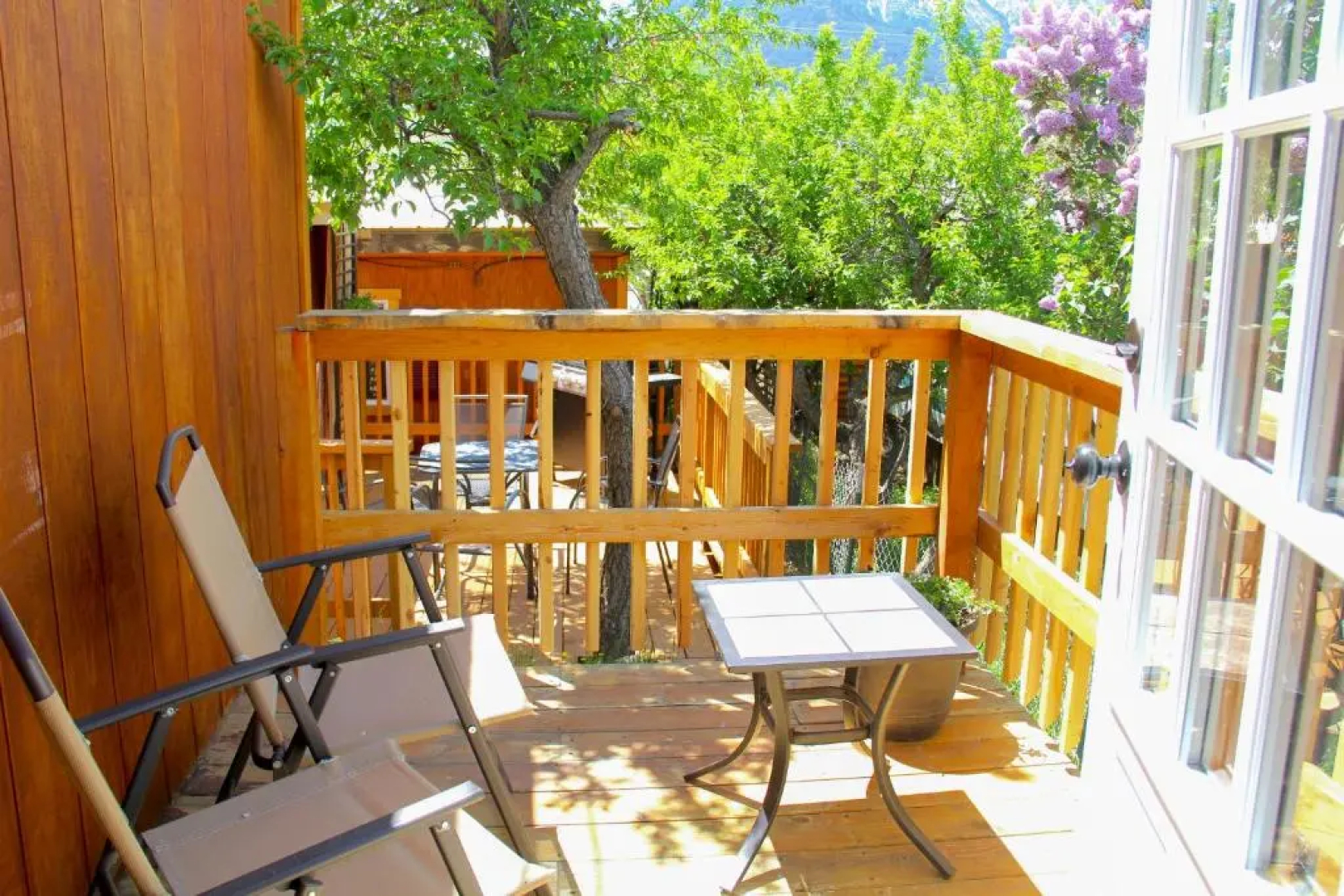 Yellowstone's Treasure Cabins