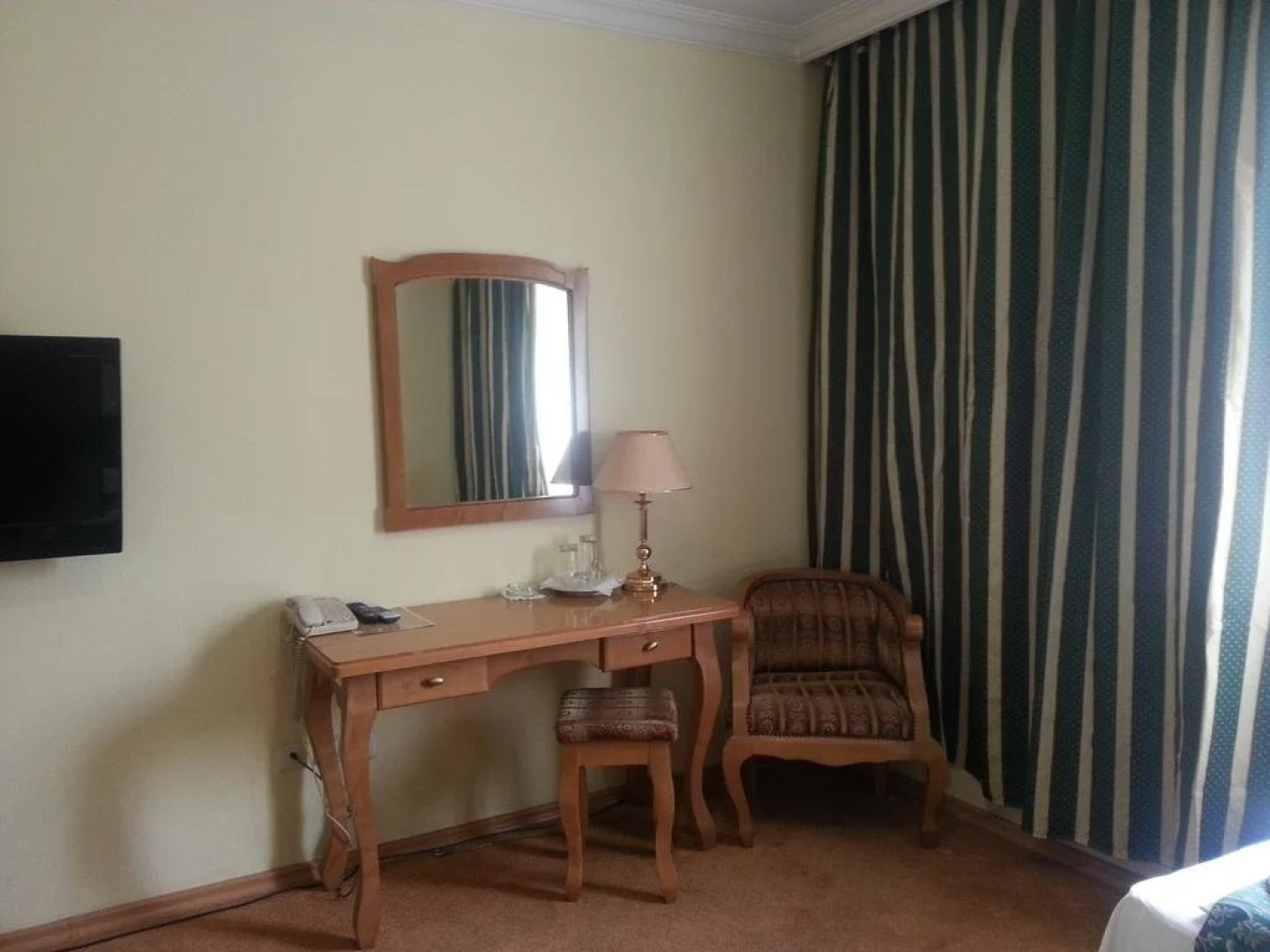 Karvansaray Hotel