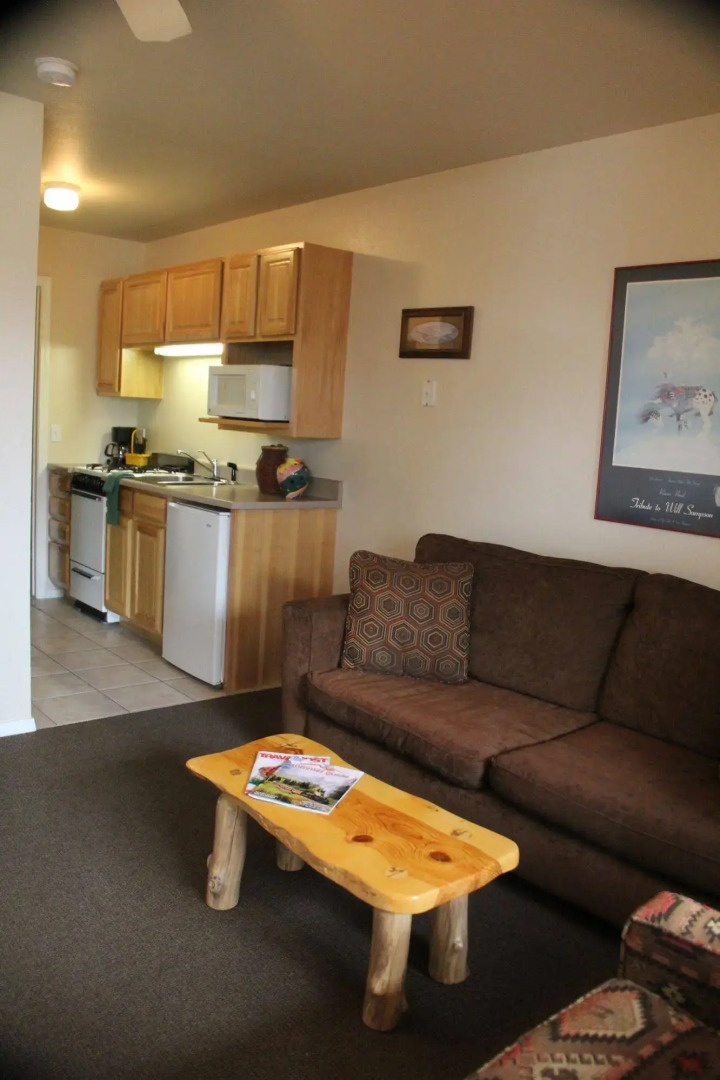 Mountain Landing Suites & RV Park