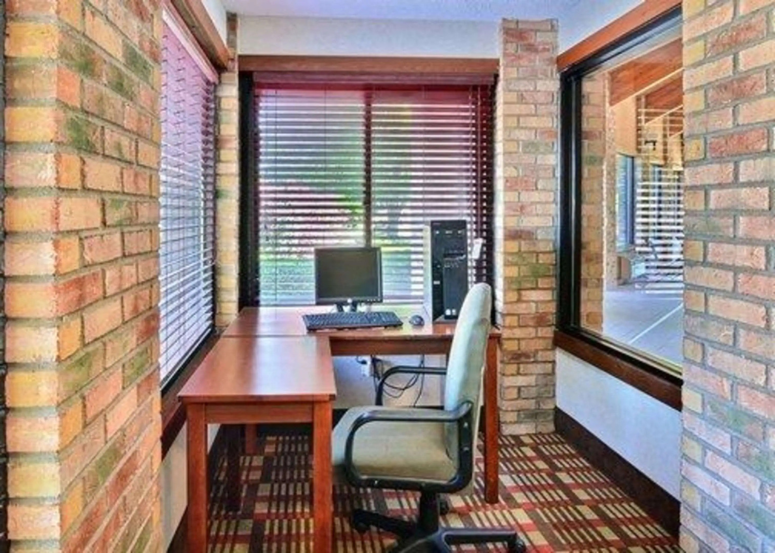 Quality Inn East Liverpool - Calcutta