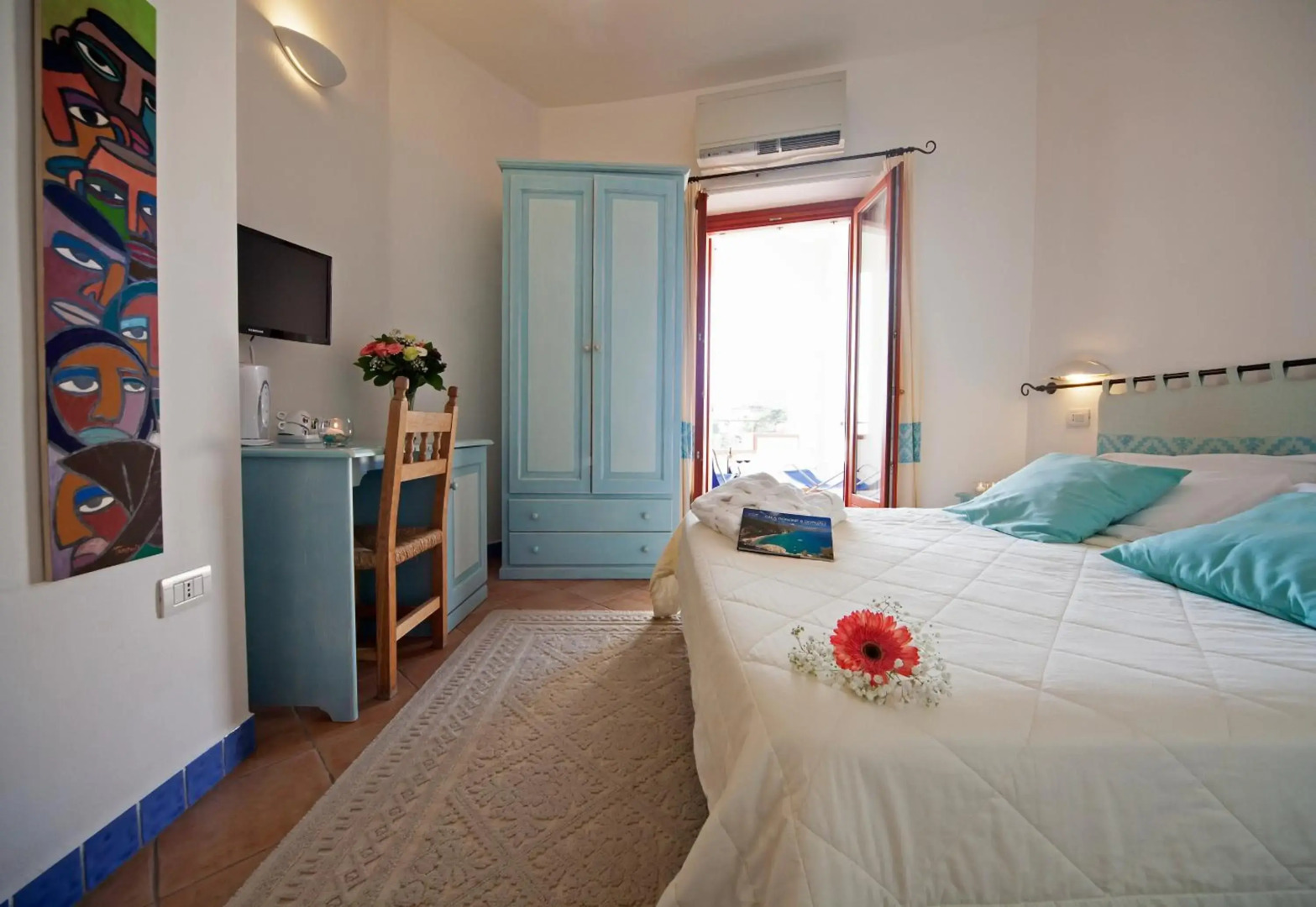 Bue Marino Hotel & Rooftop Bar