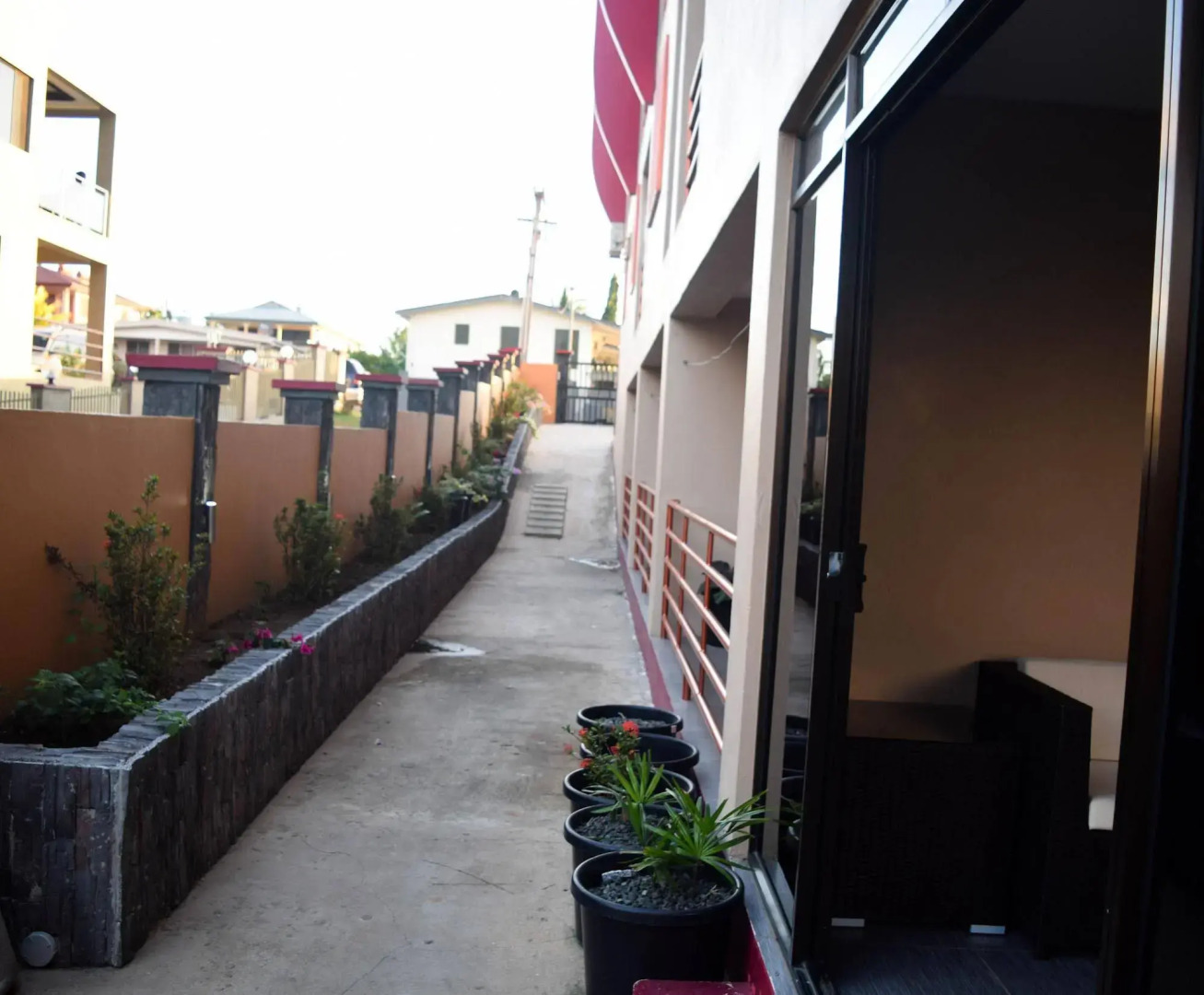 Al-Minhaj Service Apartments