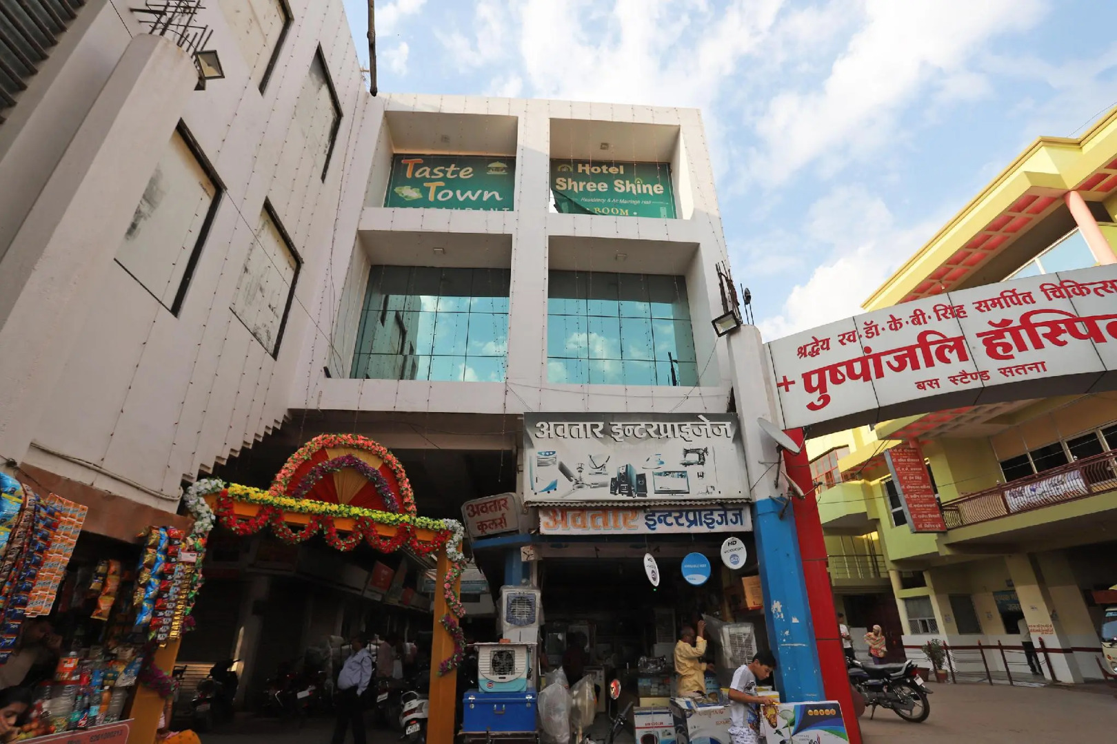 SPOT ON 39940 Shree Shine