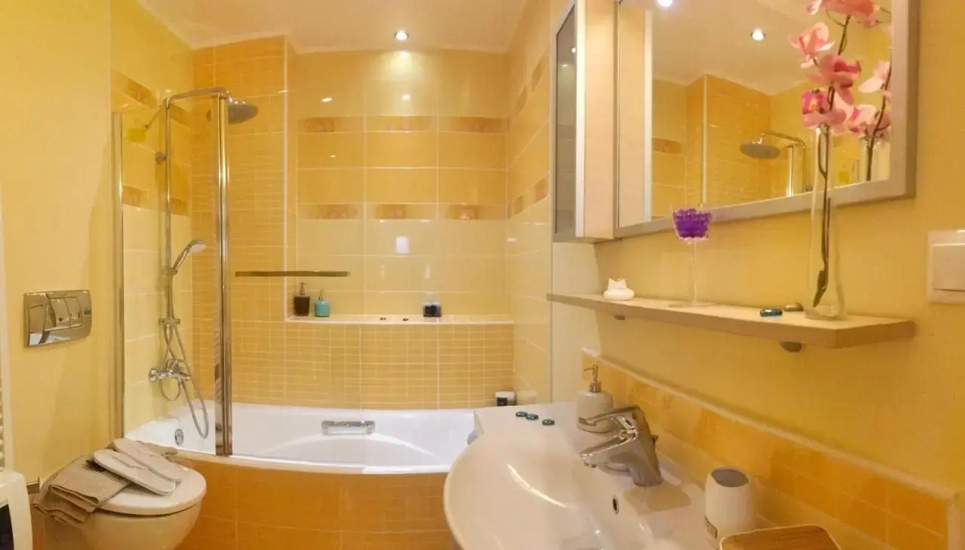 A7 Beauty Vouliagmeni Apt in a unique Spot