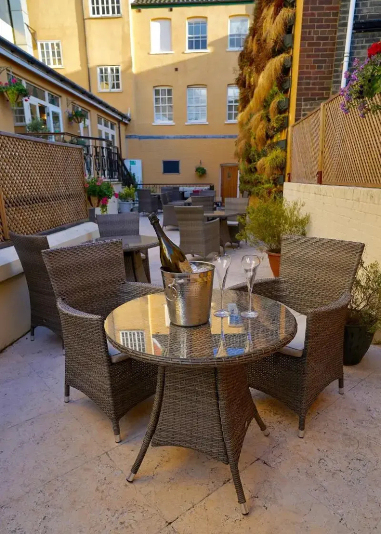 St Giles House Hotel