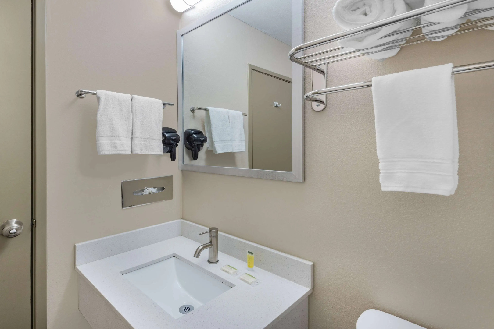 Super 8 by Wyndham Charlottesville