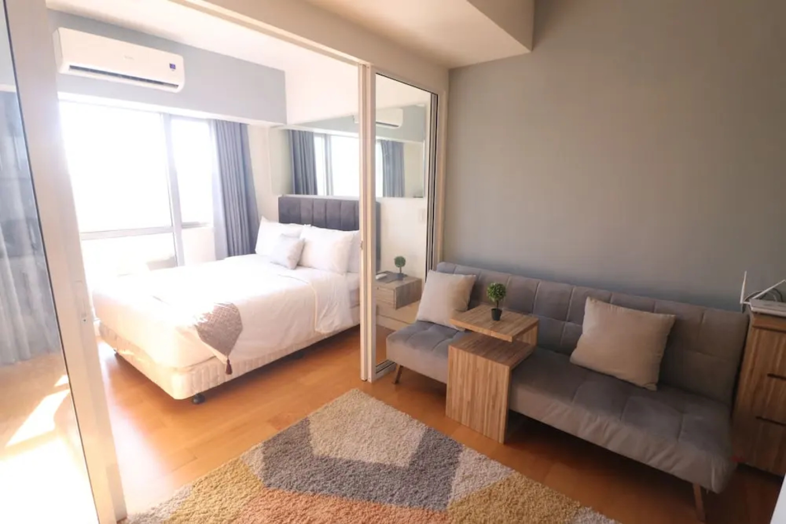 Oasis Regency at Acqua Livingstone near Rockwell