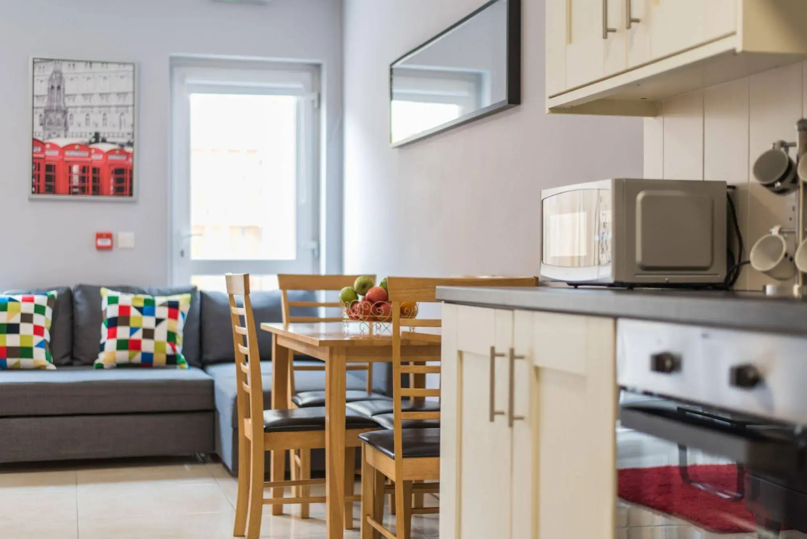 Giant Serviced Apartments