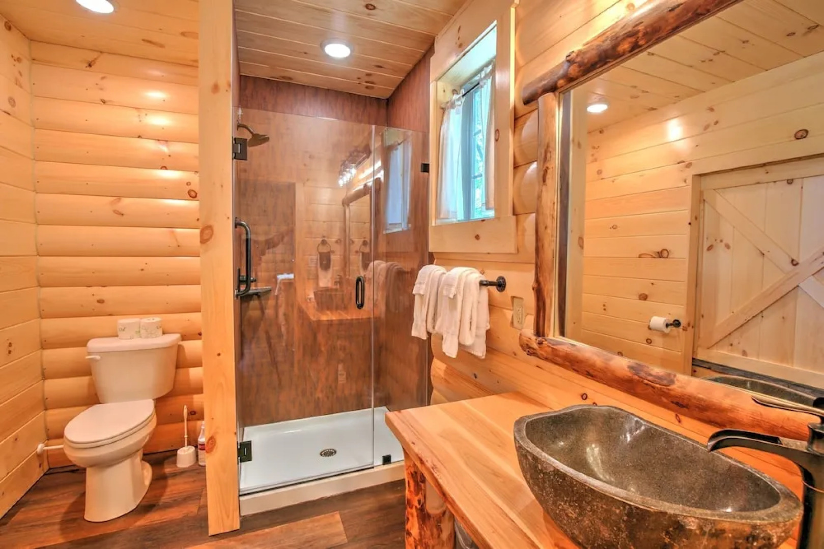 Cricket Hill Treehouse Cabins
