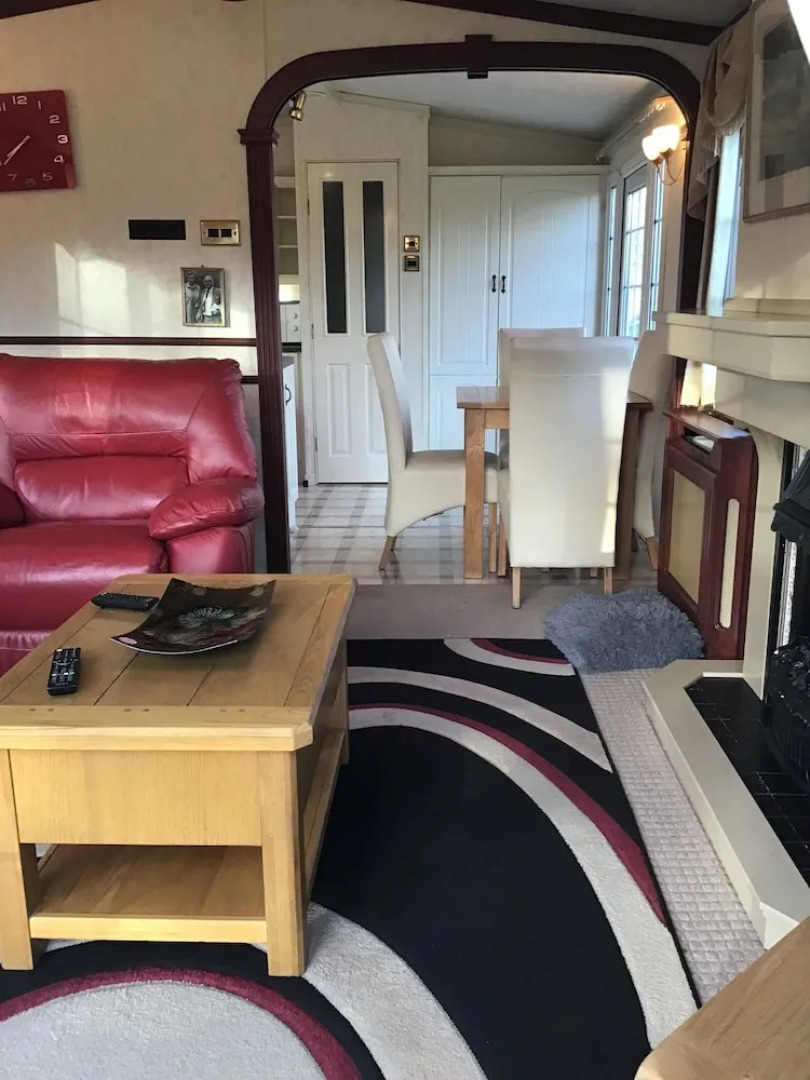 Beautiful 2-bed Chalet in Llanfairpwllgwyngyll