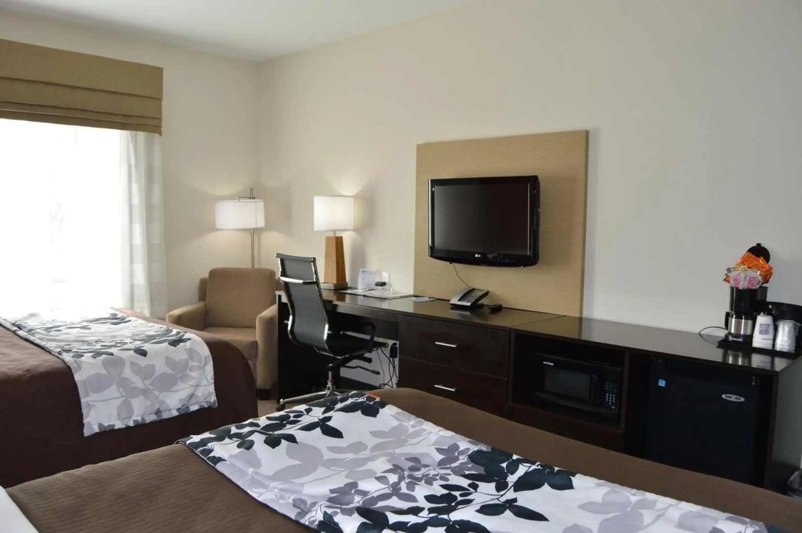 Sleep Inn & Suites